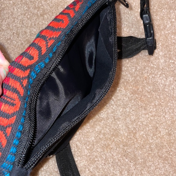 Colorful 3 pocket Fanny pack - Picture 3 of 3